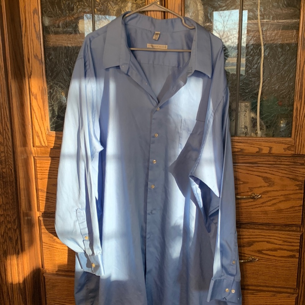 Big and tall long sleeved dress shirt